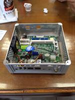 10.4寸 多点触控萤幕 (工业电脑 MMINI PC  ) IPC PC SSD 8G VGA HDMI output +12VDC 铝合金